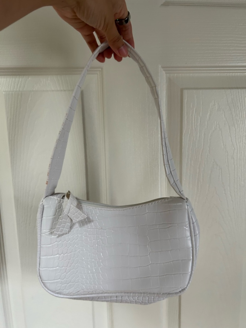 WHITE CROCODILE SHOULDER BAG